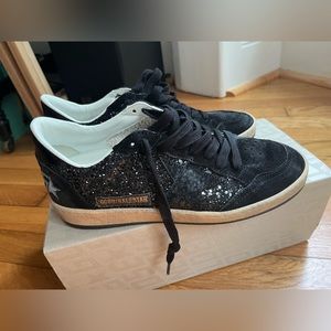 NWT golden goose ball star suede shoe 37